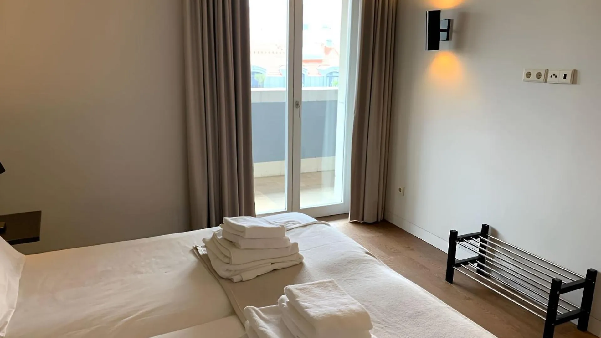 Lisbon Finestay 8 Building Apt With Balcony And City View Apartment